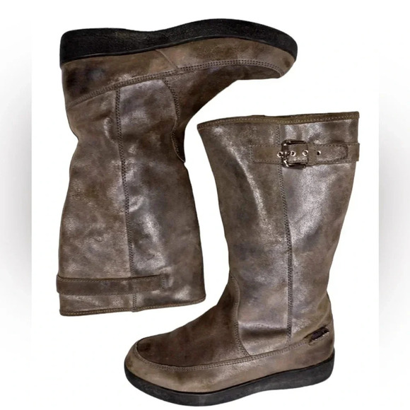 Coach  Tanesha Silver/Grey Metallic Winter Shearling Suede Boots Size 9B - Picture 2 of 10